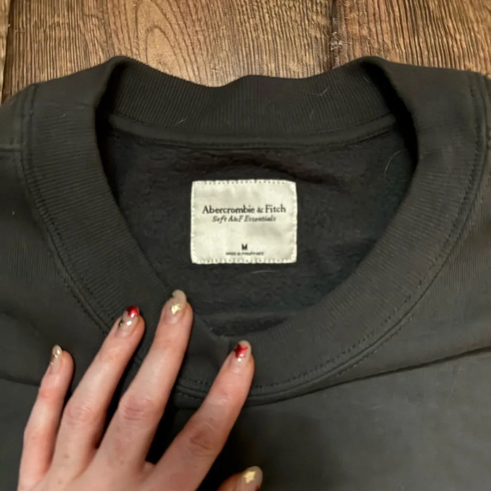 Abercrombie Gray Cargo Sweatpants and Sweatshirt Set - Picture 3 of 7